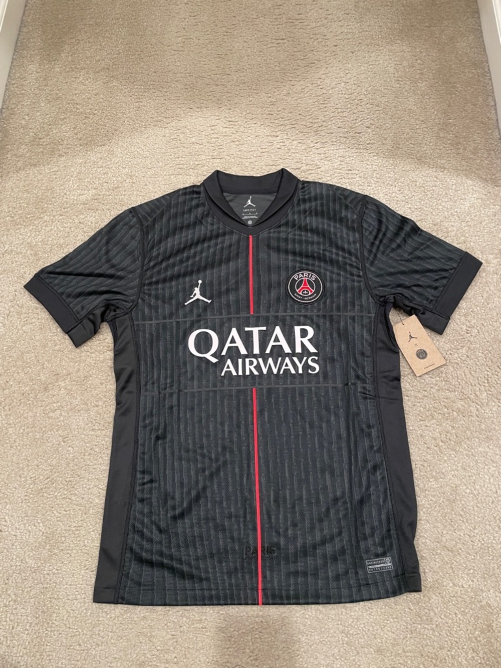 Men's Nike Jordan Paris Saint-Germain Fourth Jersey size M NWT